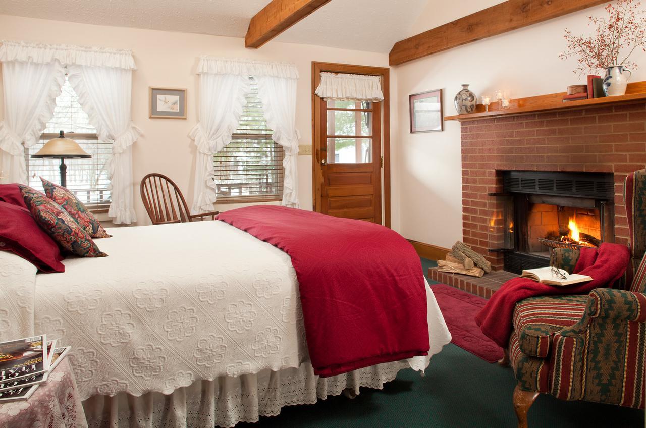 The White Oak Inn Zuck Dış mekan fotoğraf